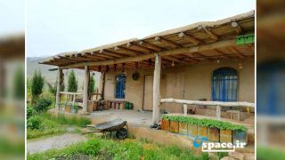 مدرسه طبیعت و اقامتگاه بوم گردی کیکم -کرمانشاه